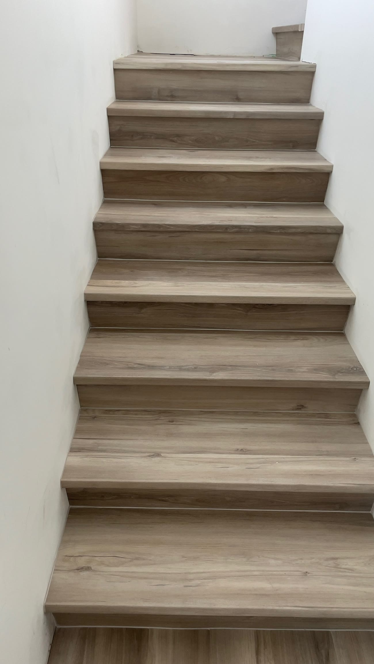 Hardwood staircase installed by Becker Flooring, Okanagan